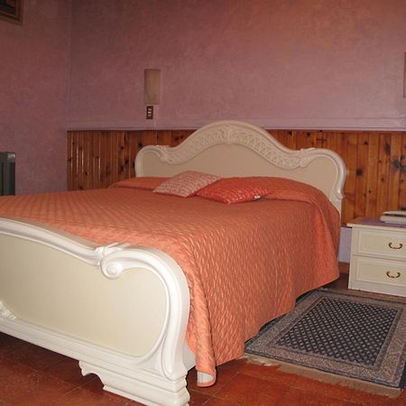 Hotel Ristorante La Nuova Fattoria Карсолі Номер фото