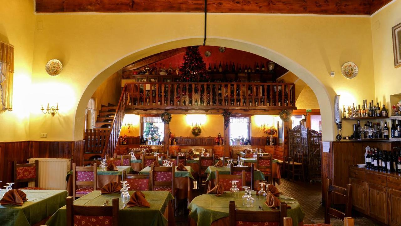 Hotel Ristorante La Nuova Fattoria Карсолі Екстер'єр фото