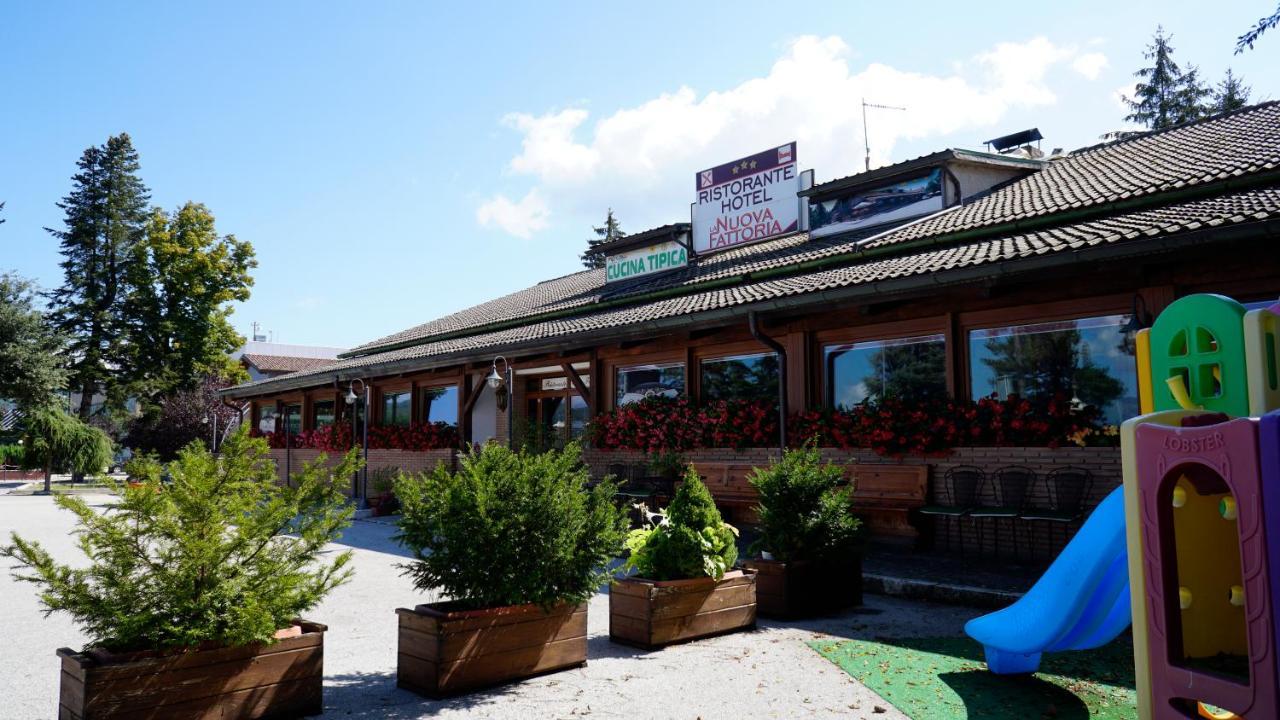 Hotel Ristorante La Nuova Fattoria Карсолі Екстер'єр фото